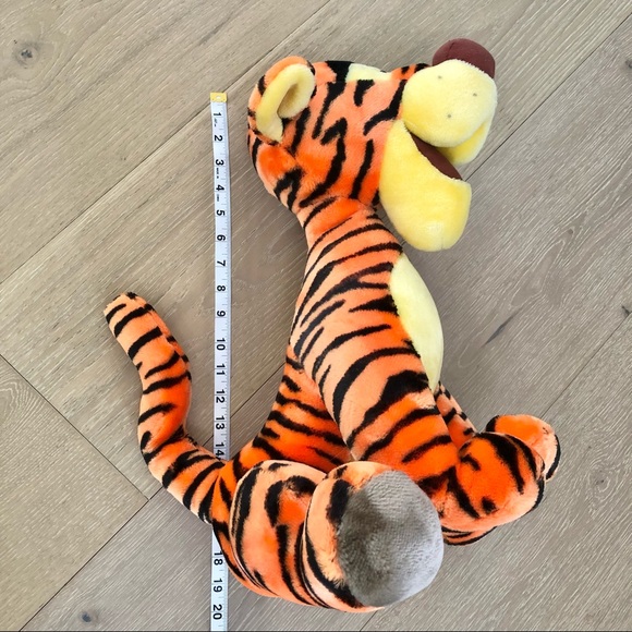 ⭐️Disney⭐️18" Tigger Plush Stuffy Plushie Stuffed Animals Winnie the Pooh Toys - Picture 7 of 8
